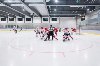 Dix nouveaux joueurs auront l'occasion de porter le maillot de notre équipe nationale