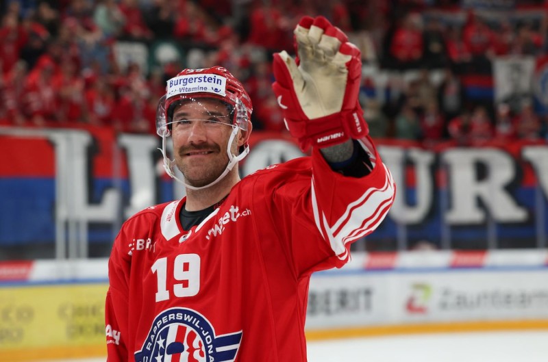 Et Andrew Rowe renforcera bien le HC Davos lors de la Coupe Spengler
