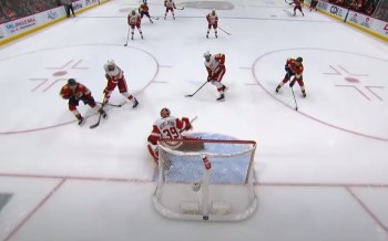 Un bien joli but de Matthew Tkachuk