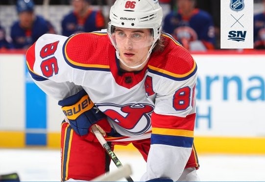 Jack Hughes signe le plus long shift de la NHL moderne