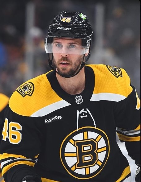 Plus de saisons avec au moins 10 goals avec les Bruins