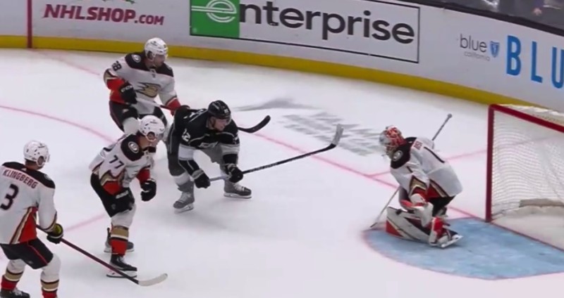 Kevin Fiala  marque un 10ème but de toute beauté