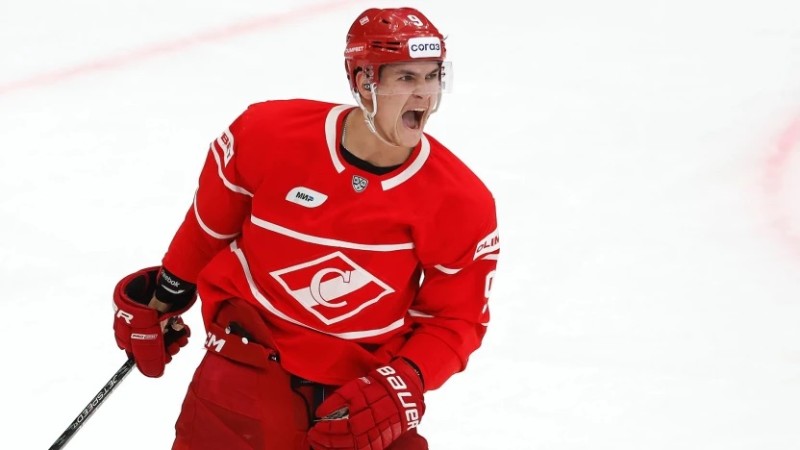 Maxim Tsyplakov rejoint les Islanders