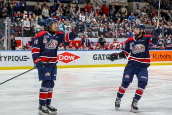 Un match d'exception pour Rodwin Dionicio devant sa famille, qui aide Saginaw à se hisser en finale