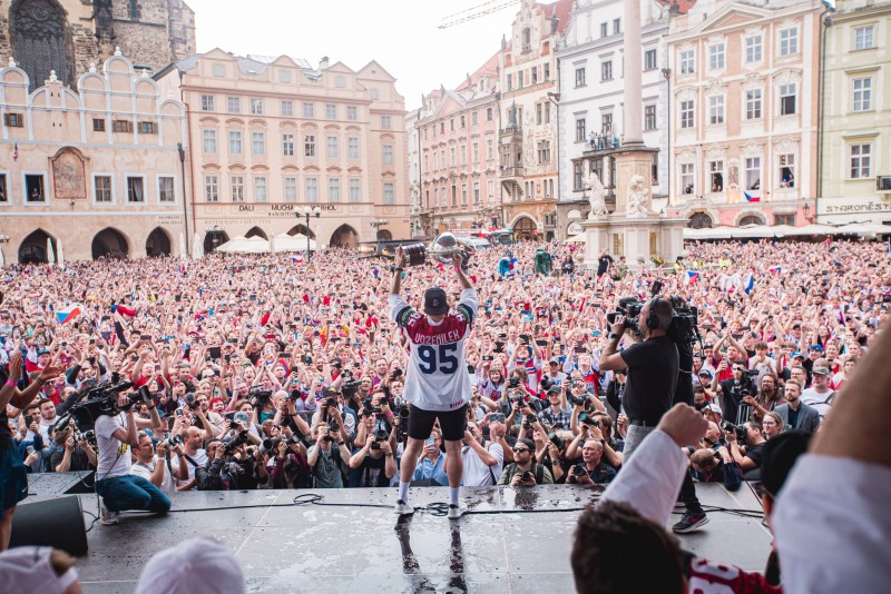 Zoug souhaiterait mettre Daniel Voženílek sous contrat