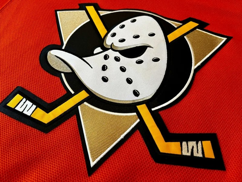 Deux équipes californiennes pourraient revenir à leur ancien logo