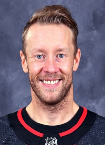 Der Torhüter Antti Raanta könnte in der Schweizer Liga spielen