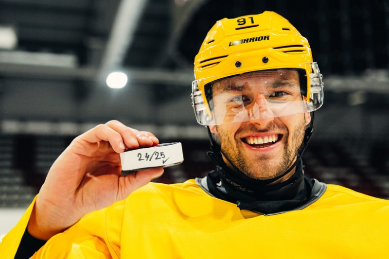 Michael Loosli décroche son contrat avec Genève