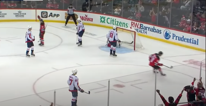 Nico Hischier trifft erneut - gegen Washington