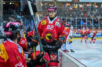 Zwei junge Berner werden mit einem Profivertrag belohnt