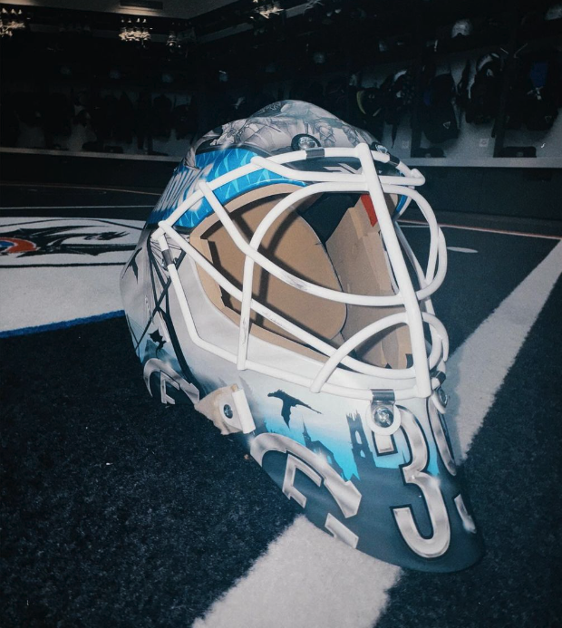 Die Maske von Bryan Rüegger im Detail