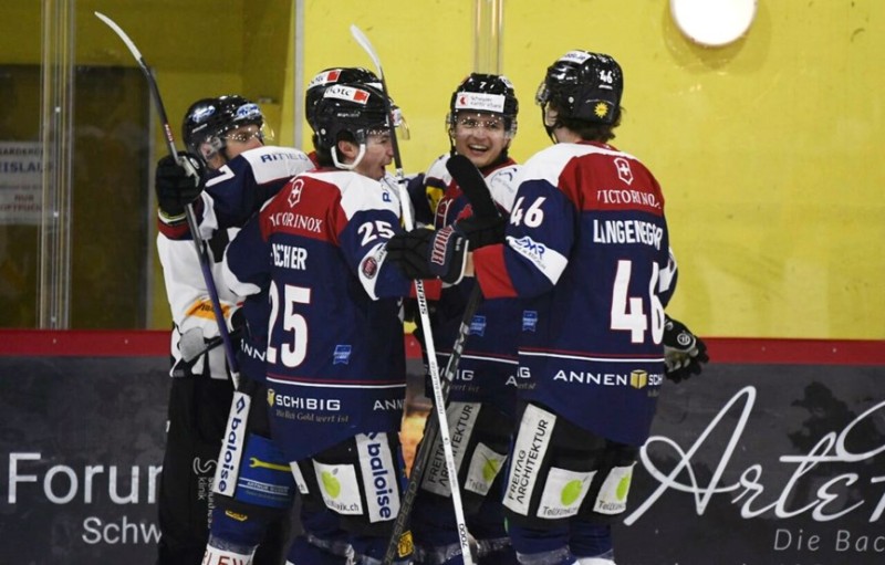 Coup d’envoi des play-offs de MyHockey League