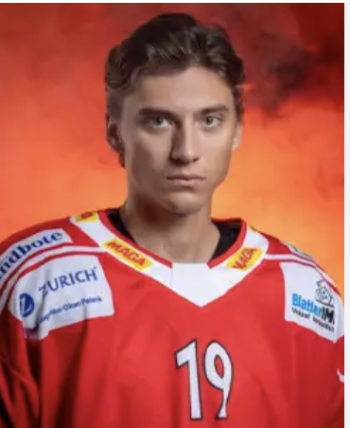 Louis Betschmann signe à Arosa