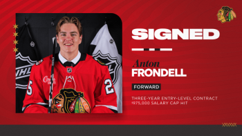 Anton Frondell paraphe lui aussi son contrat d'entrée