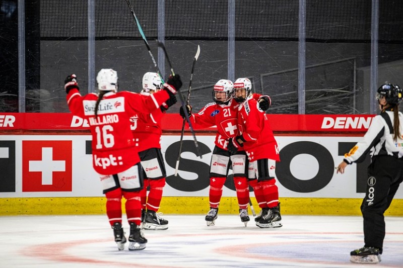 Perfekter Start ins WEHT-Turnier: Sieg gegen Schweden