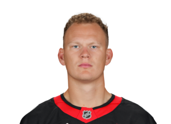 Brady Tkachuk coûte très cher à son club en crosses de hockey