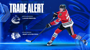 Les Canucks récupèrent l’attaquant Lukas Reichel de Chicago