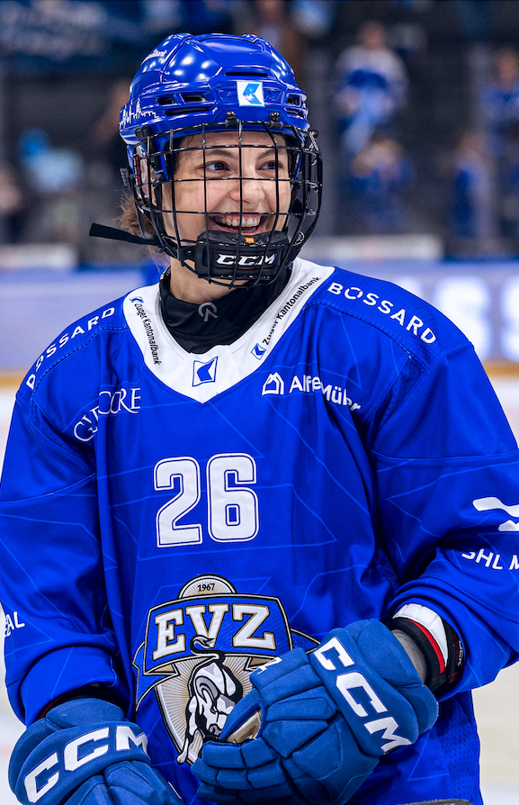 Nicole Vallario invitée au camp des New York Sirens, une nouvelle arrivée