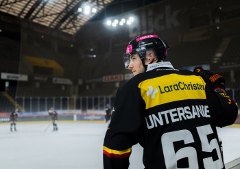 L'équipe du CP Berne rendra hommage ce soir à ses homologues féminins