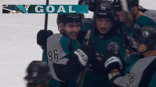 Philipp Kurashev schenkt den Sharks den Sieg