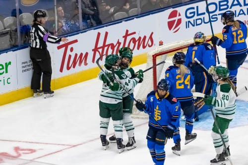 PWHL: Boston bleibt ungeschlagen, Alina Müller erzielt ihr erstes Saisontor