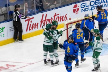 PWHL: Boston bleibt ungeschlagen, Alina Müller erzielt ihr erstes Saisontor