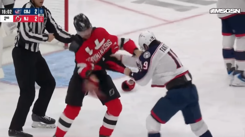 Jonas Siegenthaler expulsé du match pour... un maillot mal attaché