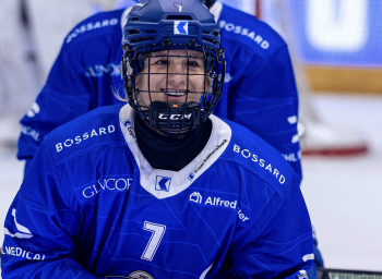 Lara Stalder verlängert mit Zug