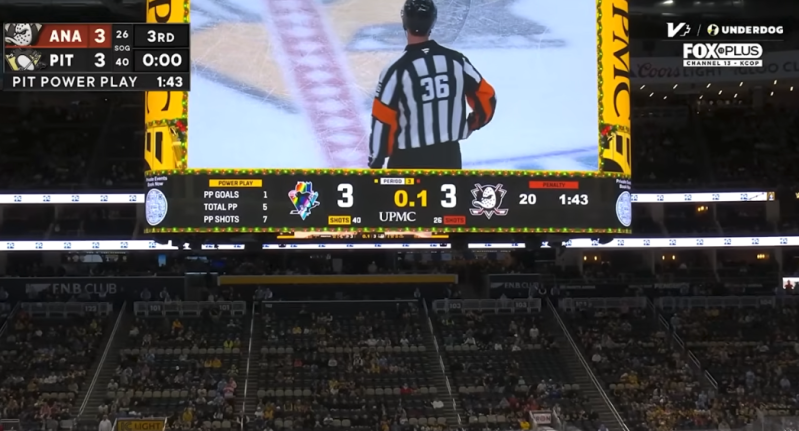 Les Ducks égalisent à la toute dernière seconde en boxplay avant de l'emporter