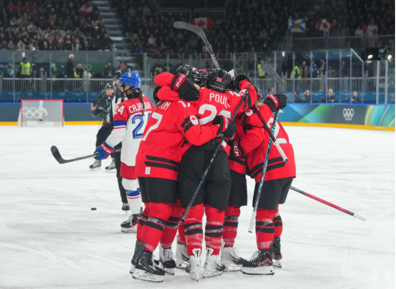 Le Canada s'impose mais perd Marie-Philip Poulin sur blessure